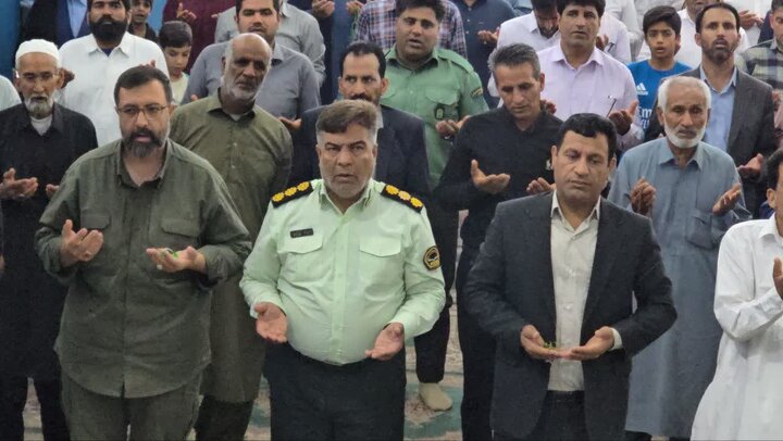 تصاویر/ اقامه نمازجمعه شهر ریگان