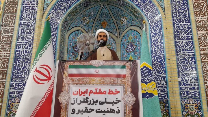 تصاویر/ اقامه نمازجمعه شهر راین