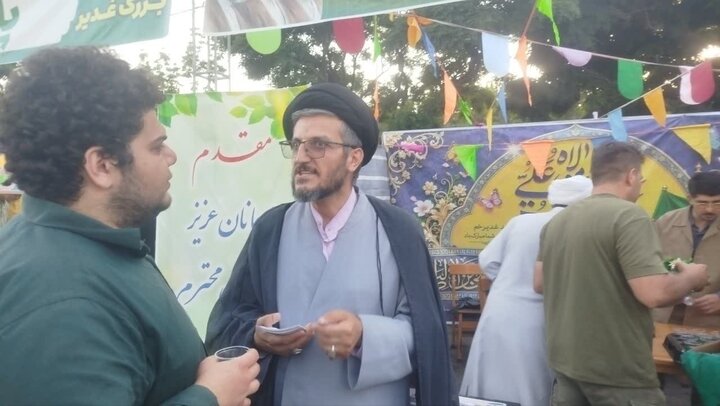 تصاویر / فعالیتهای فرهنگی وتبلیغی موکب مدرسه علمیه سفیران هدایت قزوین