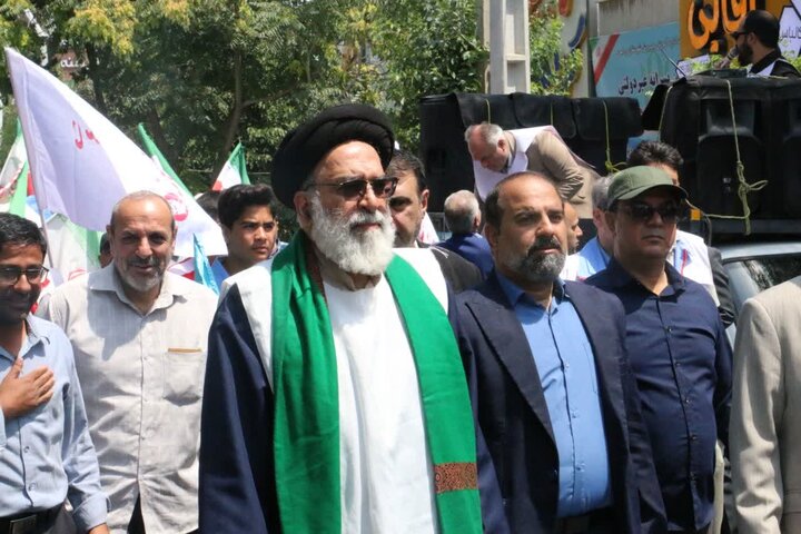 تصاویر/ راهپیمایی یوم الله ۱۵ خرداد با حضور کفن پوشان ورامینی