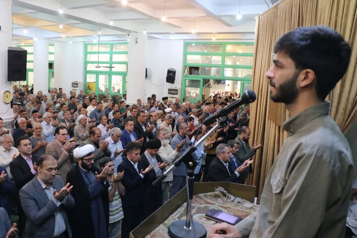 تصاویر/ برگزاری نماز عبادی سیاسی جمعه در قرچک