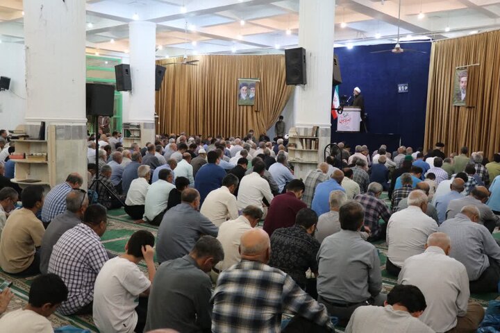 تصاویر/ برگزاری نماز عبادی سیاسی جمعه در قرچک