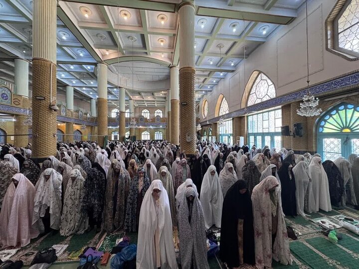 تصاویر/ برگزاری نماز عبادی سیاسی جمعه در قرچک