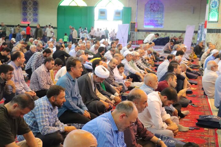 تصاویر/ نماز جمعه حماسی و دشمن‌شکن اسلامشهر در سالروز قیام تاریخی ۱۵ خرداد