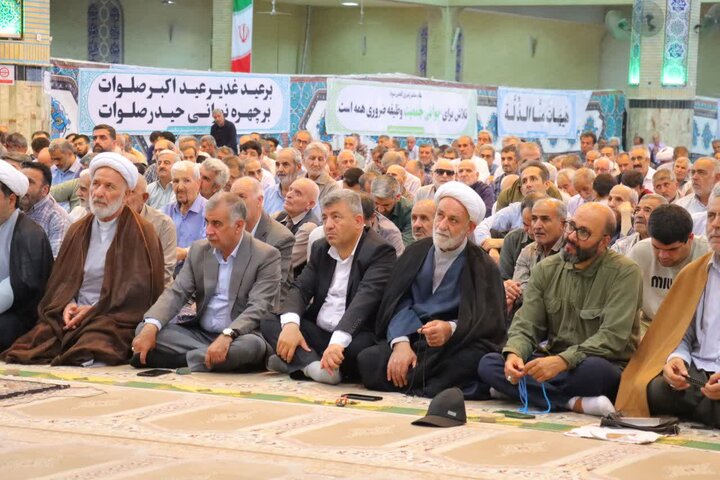 تصاویر/ نماز جمعه حماسی و دشمن‌شکن اسلامشهر در سالروز قیام تاریخی ۱۵ خرداد