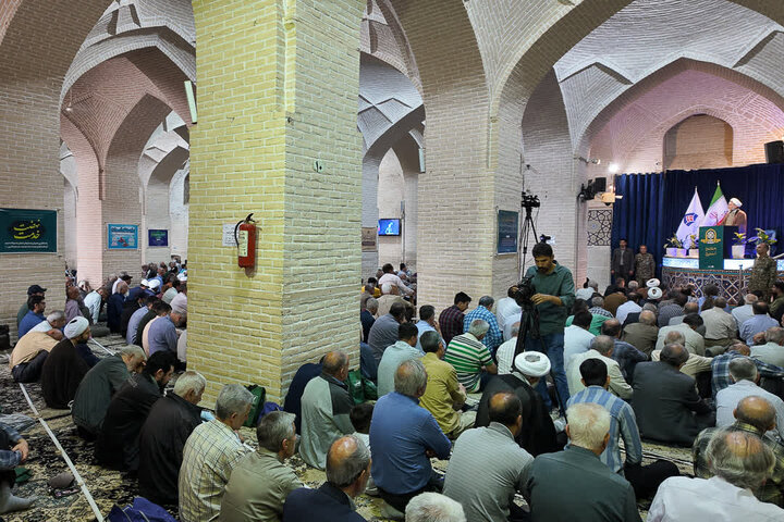 تصاویر / نماز جمعه قزوین از نگاه دوربین خبرگزاری حوزه