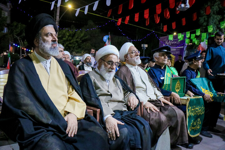 تصاویر/ مراسم عمامه گذاری به مناسبت عید غدیر
