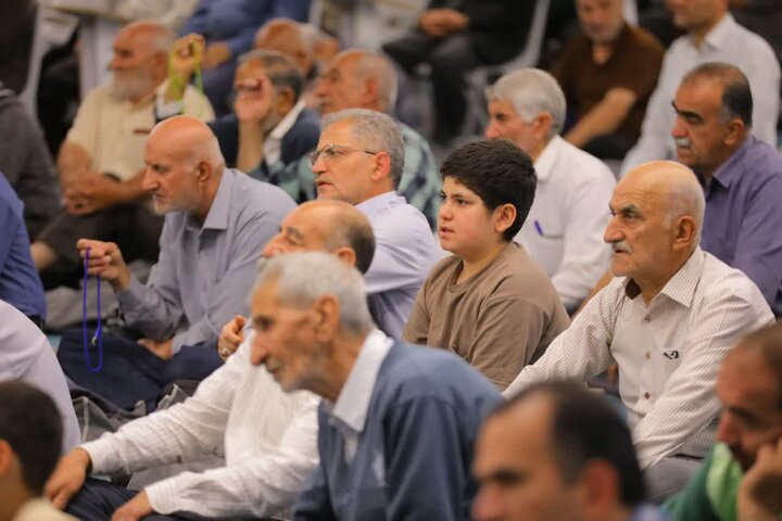 تصاویر/ اقامه نماز جمعه در ساوجبلاغ