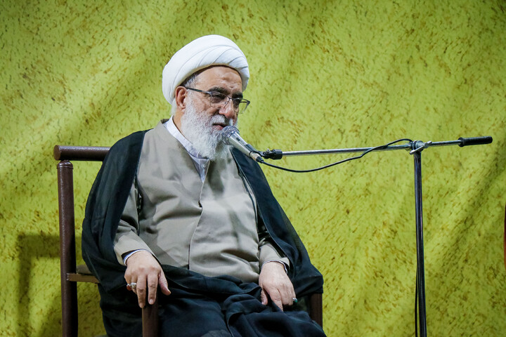 تصاویر/ مراسم عمامه گذاری به مناسبت عید غدیر