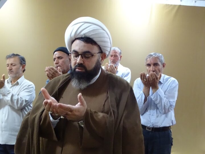 تصاویر/ نماز جمعه امروز شهرستان چهاربرج