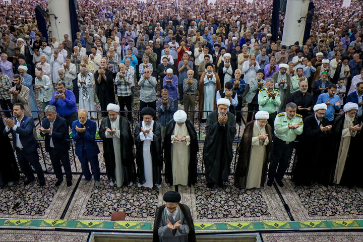 تصاویر/ راهپیمایی مردم انقلابی قم در یوم الله ۱۵خرداد