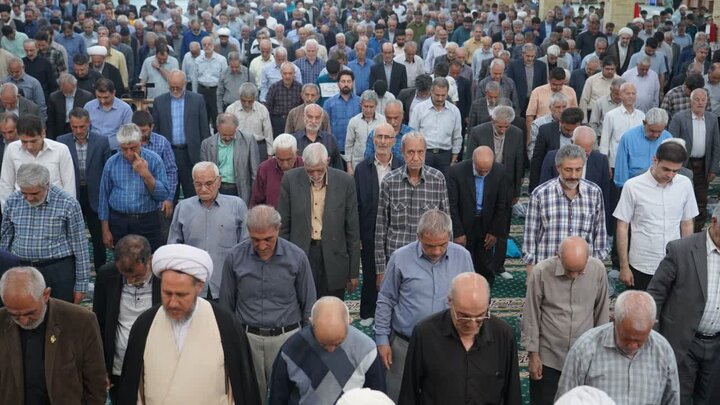 تصاویر/ حضور پر شور مردم دارالمومنین خوی در اقامه آیین عبادی سیاسی نماز جمعه