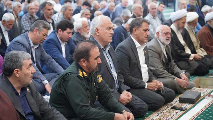 تصاویر/ حضور پر شور مردم دارالمومنین خوی در اقامه آیین عبادی سیاسی نماز جمعه