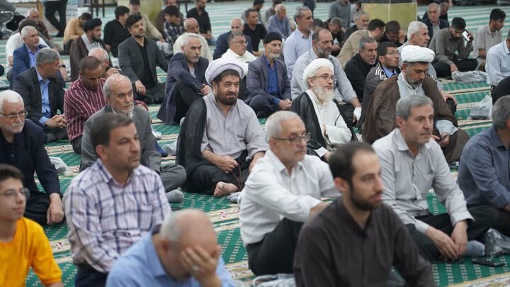 تصاویر/ حضور پر شور مردم دارالمومنین خوی در اقامه آیین عبادی سیاسی نماز جمعه