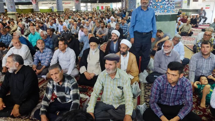 تصاویر| نماز جمعه عبادی سیاسی بیرجند