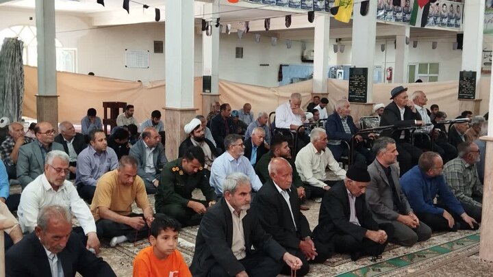 تصاویر/ اقامه نماز جمعه شهرستان باروق