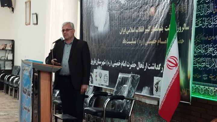 تصاویر/ اقامه نماز جمعه شهرستان باروق