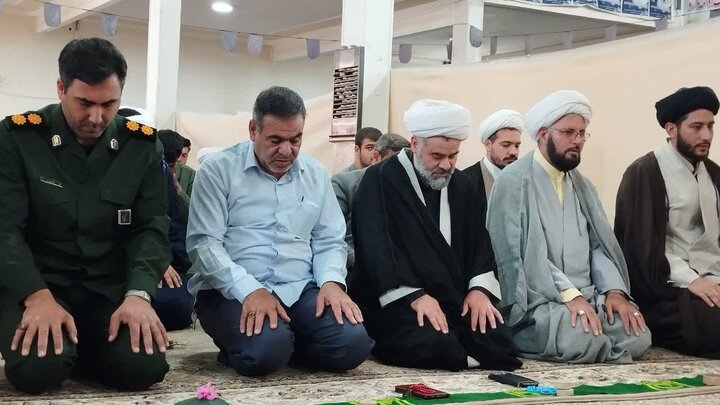 تصاویر/ اقامه نماز جمعه شهرستان باروق