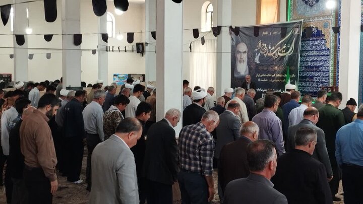 تصاویر/ اقامه نماز جمعه شهرستان باروق