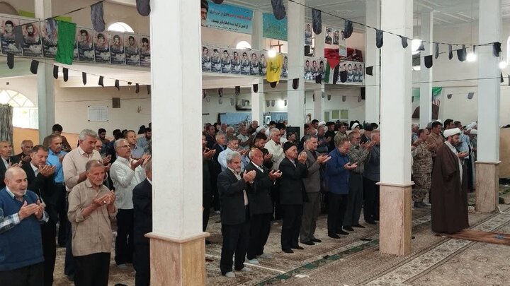 تصاویر/ اقامه نماز جمعه شهرستان باروق