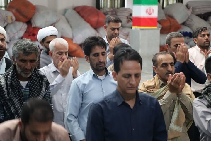 تصاویر/ اقامه نمازجمعه شهر قلعه‌گنج