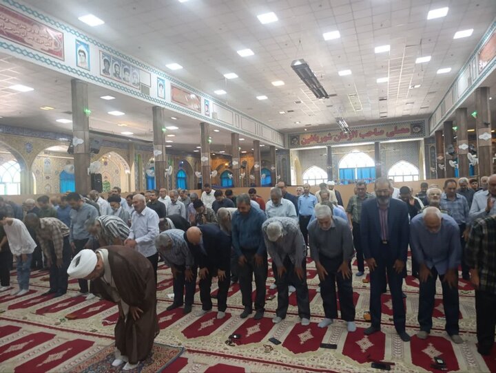 تصاویر/ اقامه نمازجمعه شهر باغین