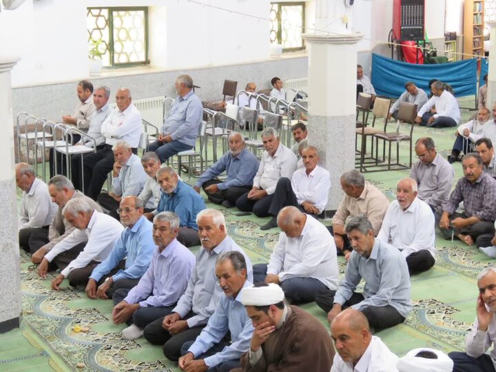 تصاویر/ اقامه نمازجمعه امین‌شهر