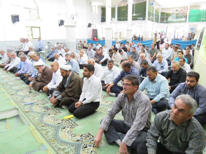 تصاویر/ اقامه نمازجمعه امین‌شهر