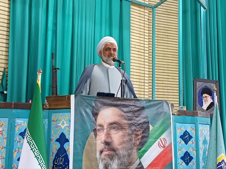تصاویر/اقامه نماز عبادی سیاسی جمعه در زرندیه
