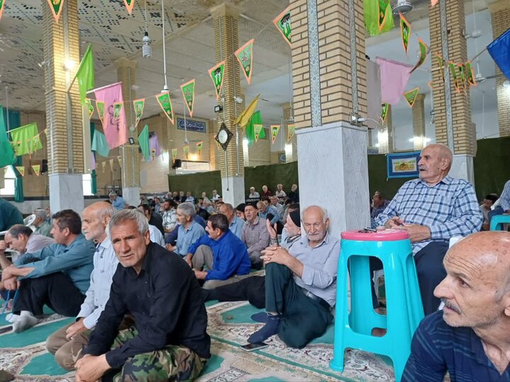 تصاویر/اقامه نماز عبادی سیاسی جمعه در زرندیه