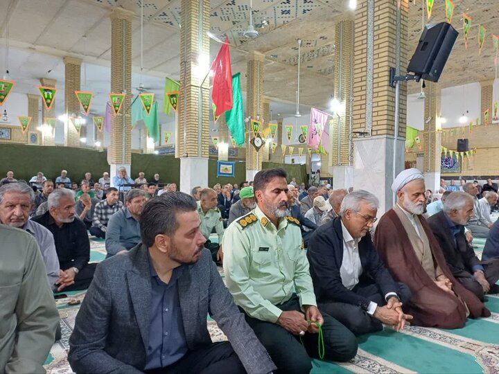 تصاویر/اقامه نماز عبادی سیاسی جمعه در زرندیه