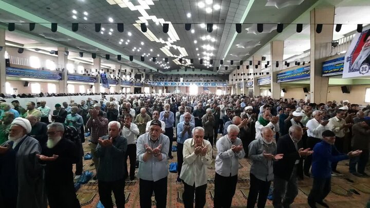 تصاویر/اقامه نماز عبادی سیاسی جمعه در خمین