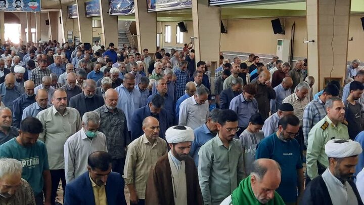 تصاویر/اقامه نماز عبادی سیاسی جمعه در خمین
