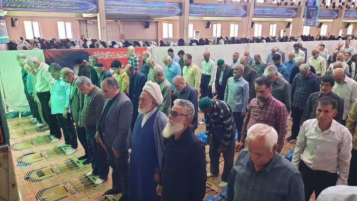 تصاویر/اقامه نماز عبادی سیاسی جمعه در خمین