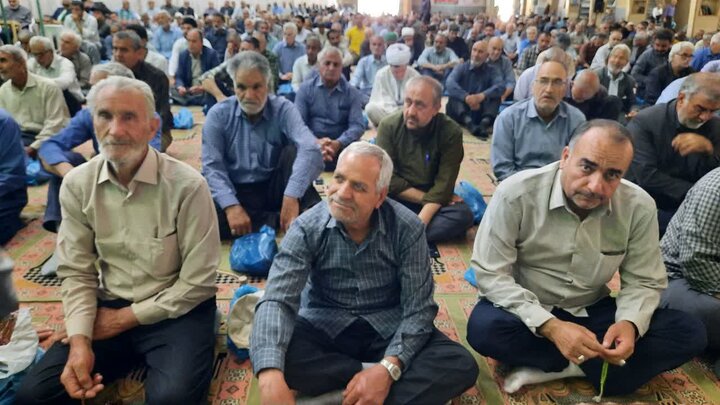 تصاویر/اقامه نماز عبادی سیاسی جمعه در خمین