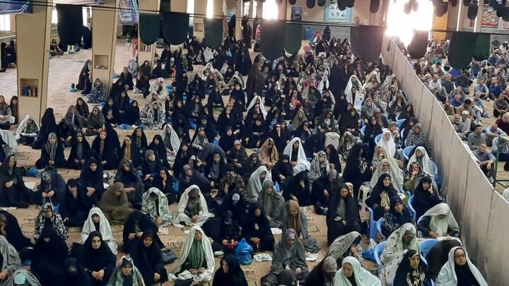 تصاویر/اقامه نماز عبادی سیاسی جمعه در خمین