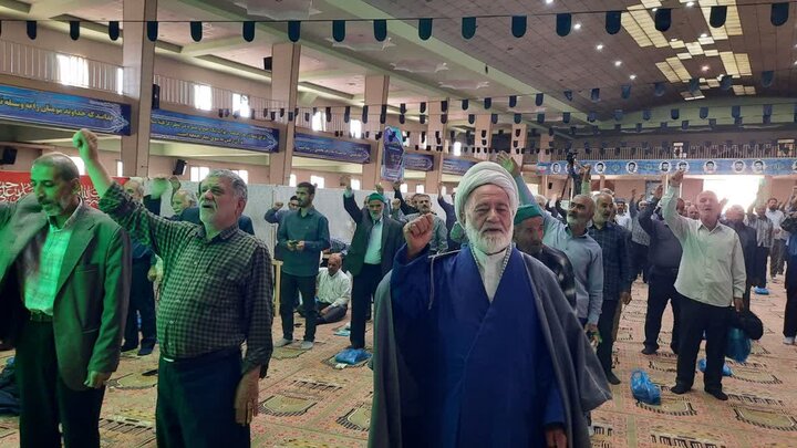 تصاویر/اقامه نماز عبادی سیاسی جمعه در خمین