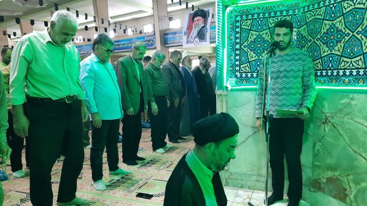 تصاویر/اقامه نماز عبادی سیاسی جمعه در خمین