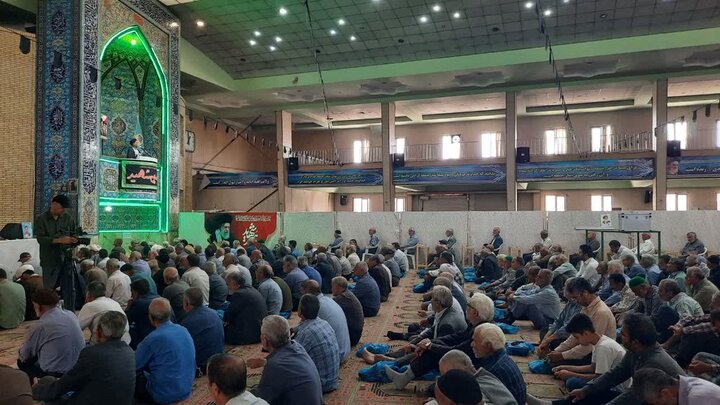 تصاویر/اقامه نماز عبادی سیاسی جمعه در خمین