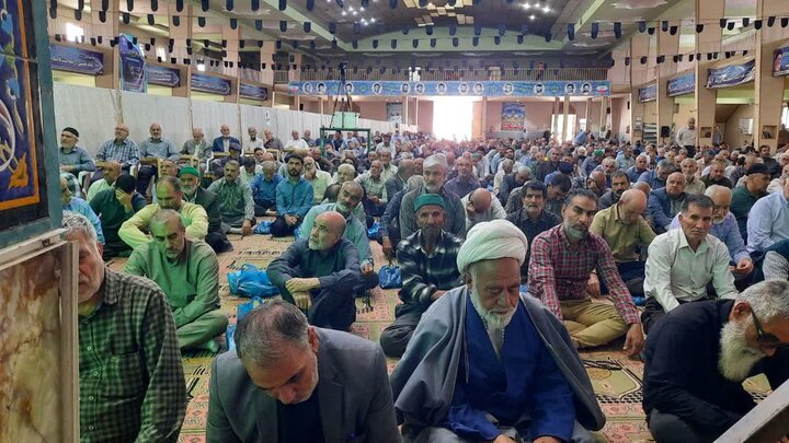 تصاویر/اقامه نماز عبادی سیاسی جمعه در خمین