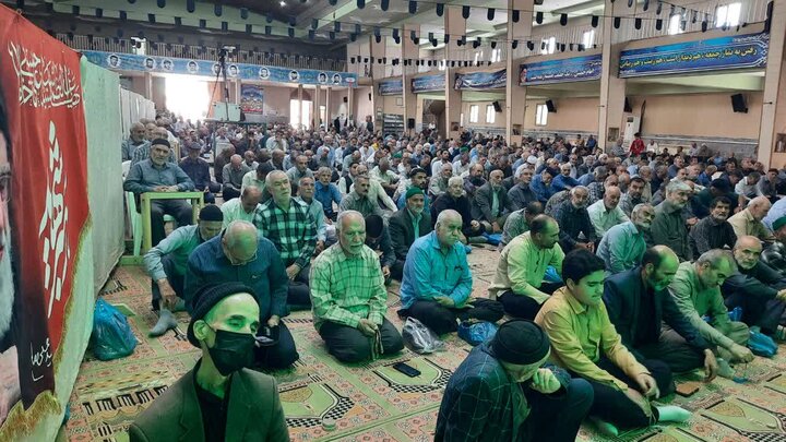 تصاویر/اقامه نماز عبادی سیاسی جمعه در خمین