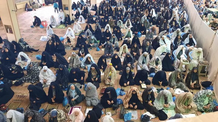 تصاویر/اقامه نماز عبادی سیاسی جمعه در خمین