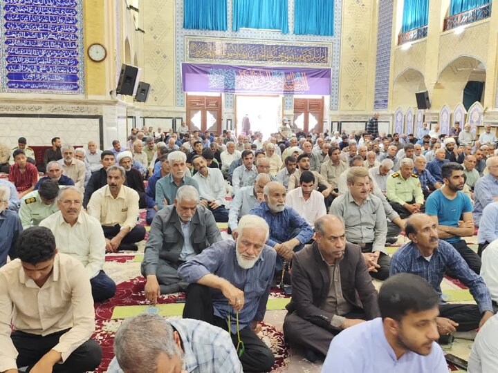 تصاویر/ اقامه نمازجمعه شهر بم