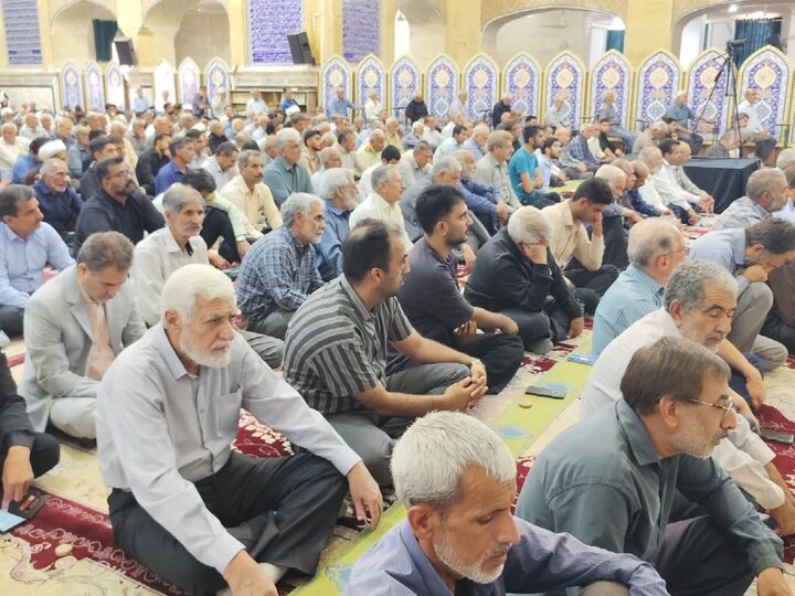 تصاویر/ اقامه نمازجمعه شهر بم