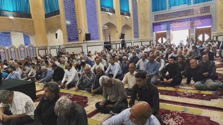 تصاویر/ اقامه نمازجمعه شهر بم