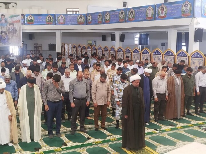 نماز جمعه عسلویه به روایت تصویر
