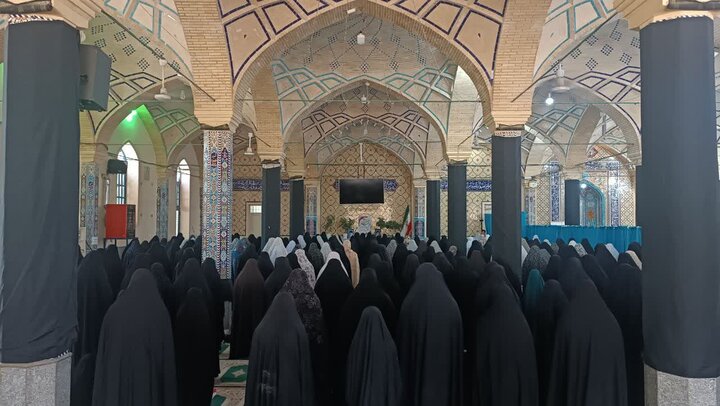 تصاویر/ اقامه نمازجمعه شهر ماهان