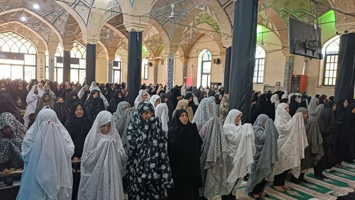 تصاویر/ اقامه نمازجمعه شهر ماهان