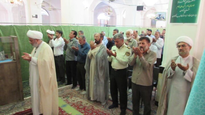 تصاویر/ اقامه نمازجمعه شهر کاظم آباد