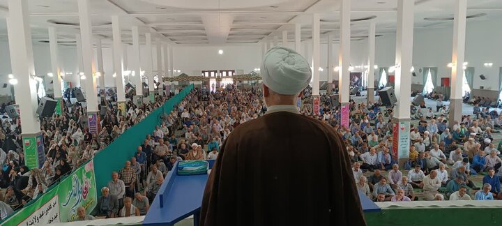 تصاویر/اقامه نماز عبادی سیاسی جمعه در ساوه